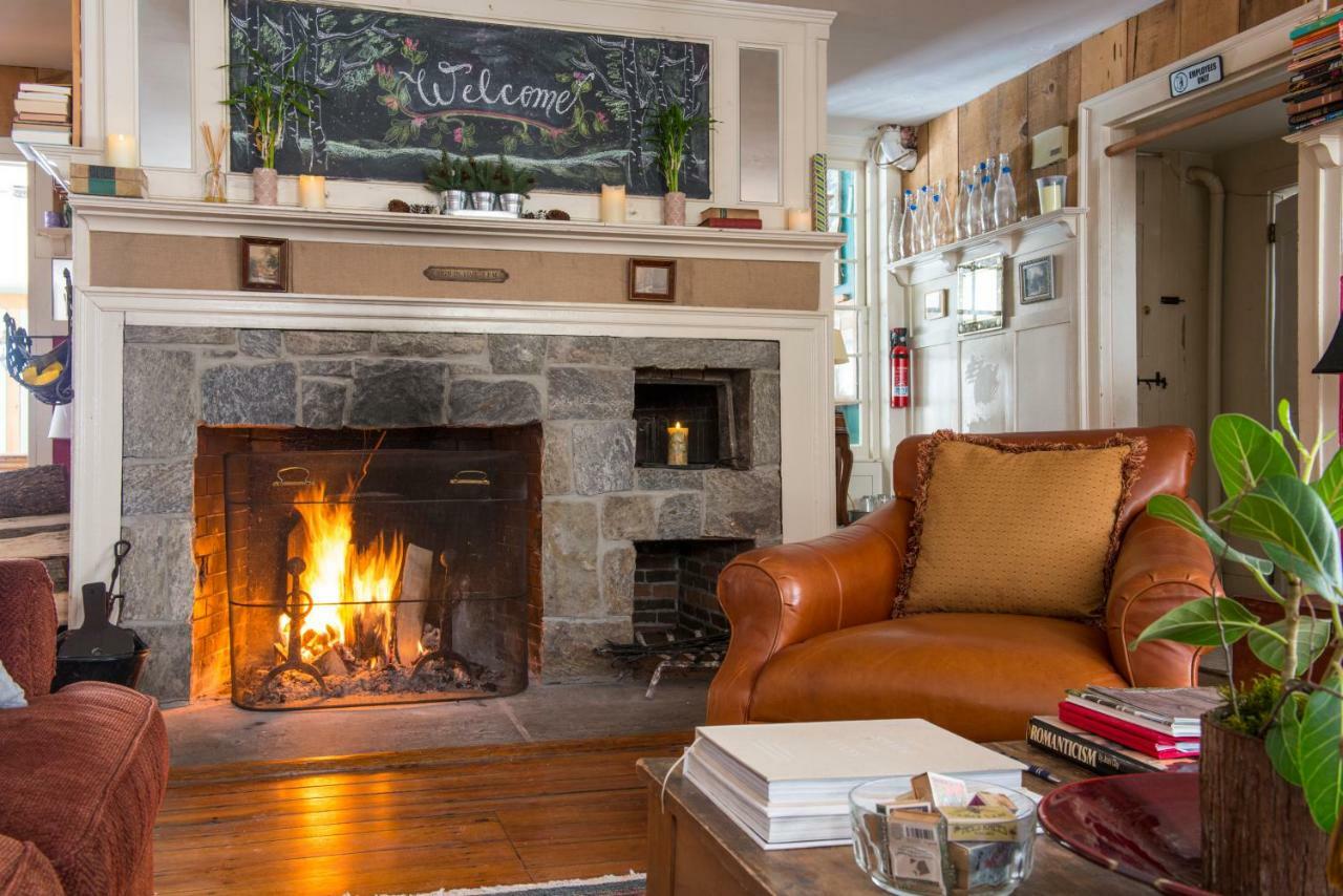 The Egremont Village Inn South Egremont Экстерьер фото