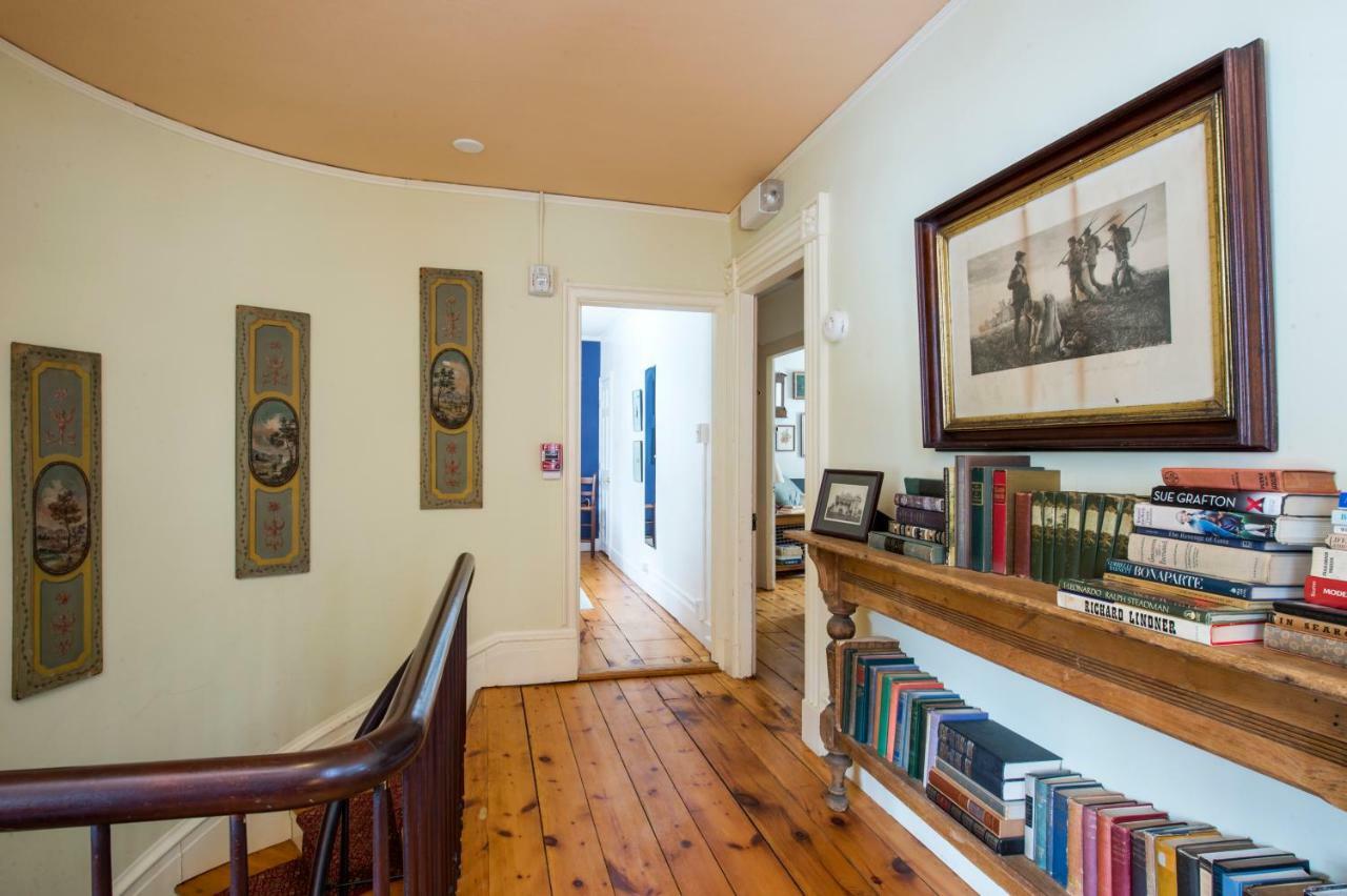 The Egremont Village Inn South Egremont Экстерьер фото