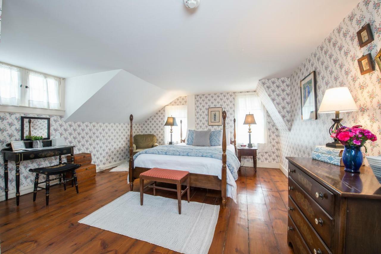 The Egremont Village Inn South Egremont Экстерьер фото