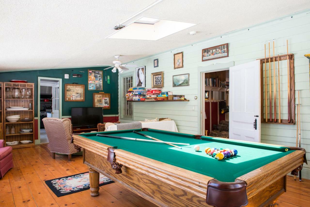 The Egremont Village Inn South Egremont Экстерьер фото
