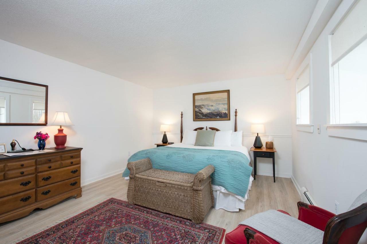 The Egremont Village Inn South Egremont Экстерьер фото